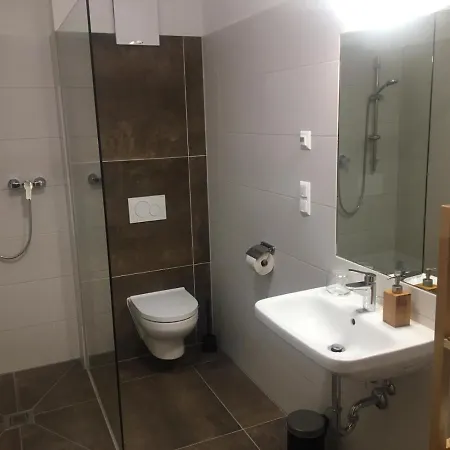 Ferienwohnung Neben Dem Schloss Porcia Spittal an der Drau Exterior photo