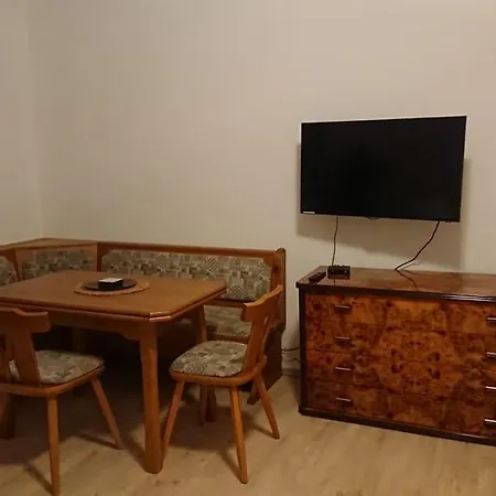 Ferienwohnung Neben Dem Schloss Porcia Spittal an der Drau Exterior photo
