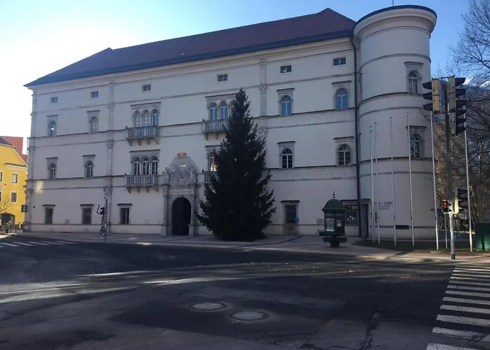 Ferienwohnung Neben Dem Schloss Porcia